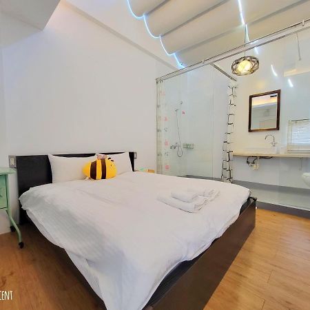 Bed and Breakfast Honey House Tainan Exterior foto